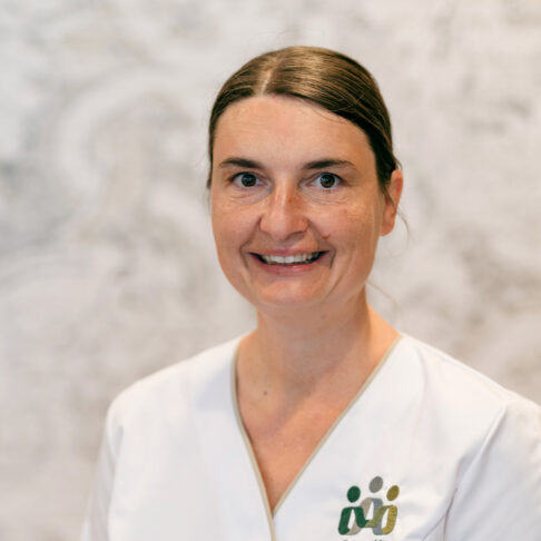 Dr. Rafaela Holzer